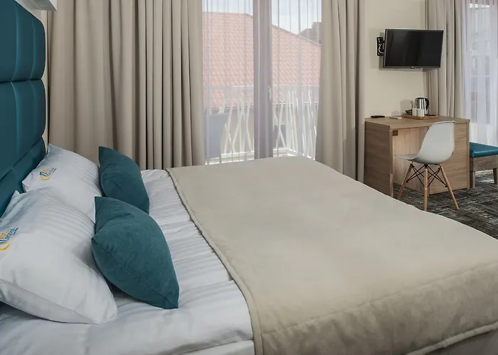 Marlena Centrum-kawa,herbata I Soki Dostepne Cala Dobe W Cenie Pokoju ウストロニエ・モルスキエ